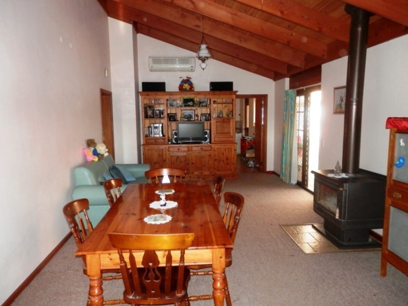 * 443.22ha Willawarra 1095.5acs, Manoora SA 5414