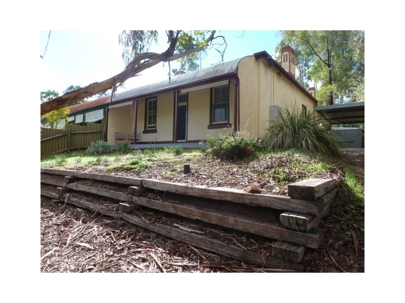 Unit 4 / 13 Warenda Rd, Clare SA 5453