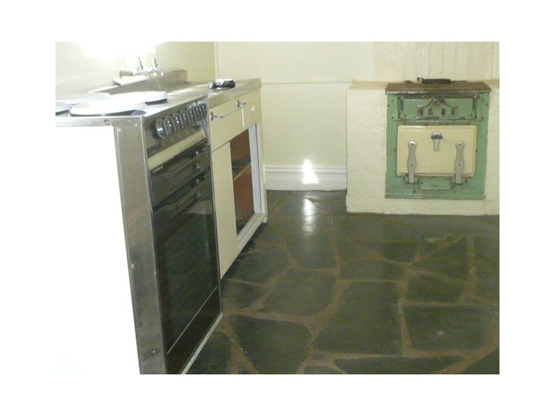 22 KINGSTON ST, Burra SA 5417