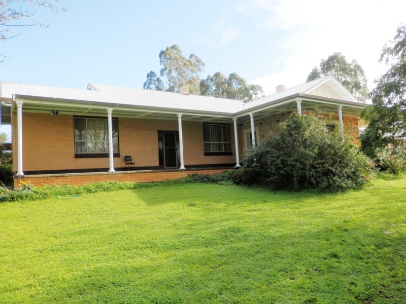 * “Willow Glen”, Manoora SA 5414