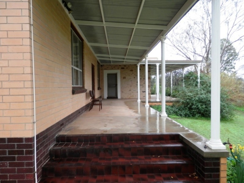 * “Willow Glen”, Manoora SA 5414