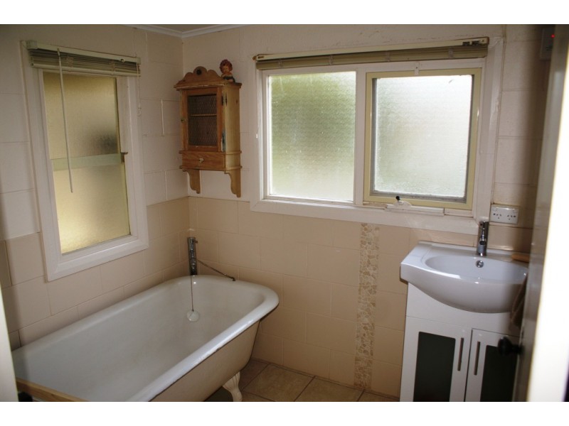 3 Blyth Street, Burra SA 5417