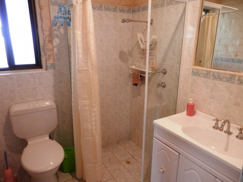 16 Hartley Road, Clare SA 5453