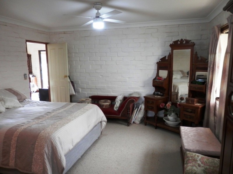 16 Hartley Road, Clare SA 5453