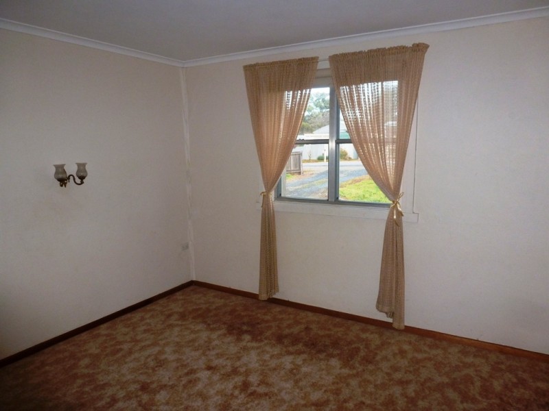 17a Jonathon Street, Clare SA 5453