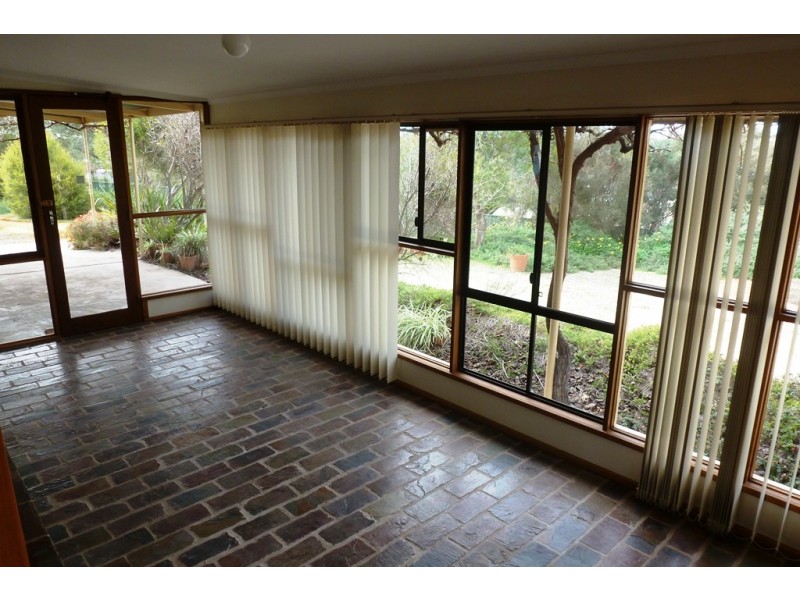 4 NORTH STREET, Auburn SA 5451