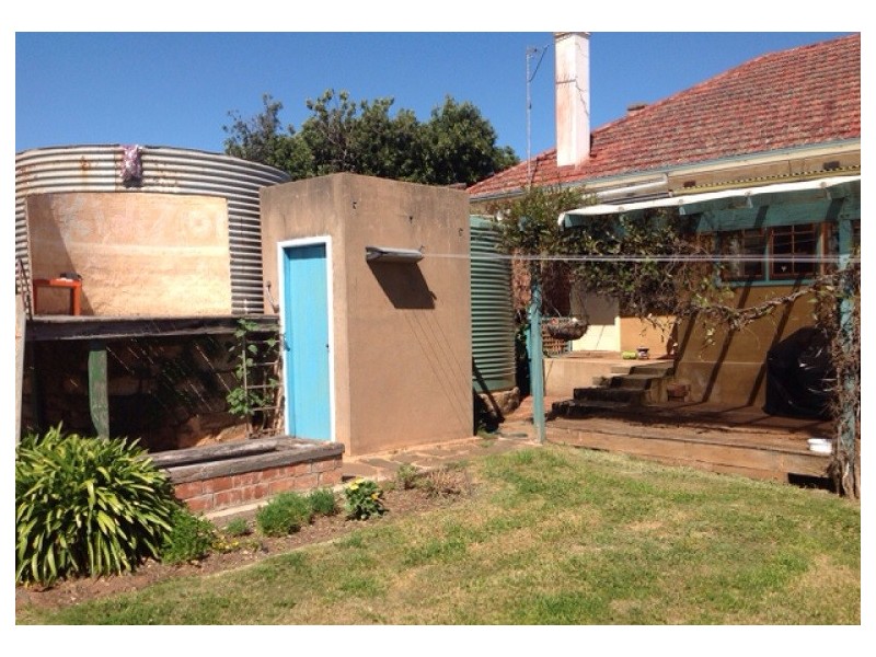 25 King Street, Clare SA 5453