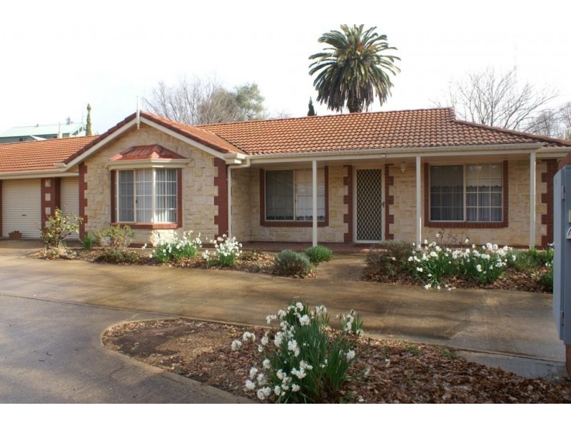 Unit 1 2 Daly Court, Clare SA 5453