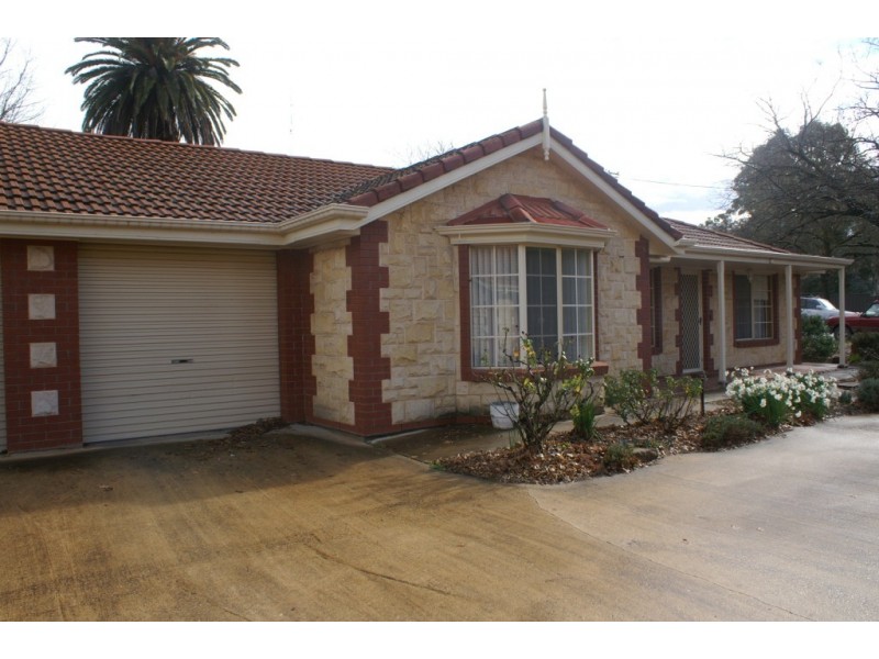 Unit 1 2 Daly Court, Clare SA 5453