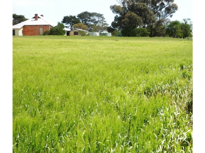 * 212.4ha Rohrlachs 525acs, Hilltown SA 5455