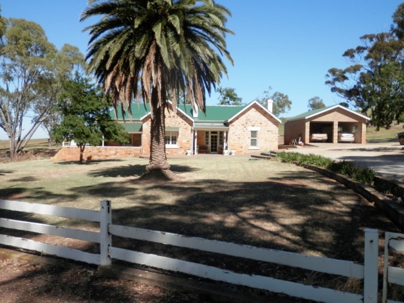 * 342.74ha Holm Hill 847acs, Manoora SA 5414