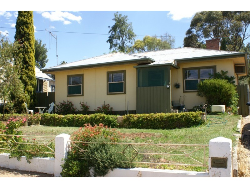 20 Queen Street, Burra SA 5417