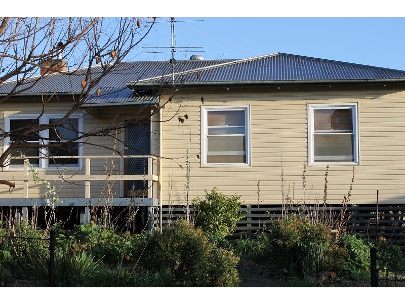 15 Kelly Street, Clare SA 5453