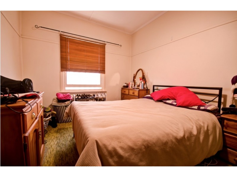 15 Kelly Street, Clare SA 5453