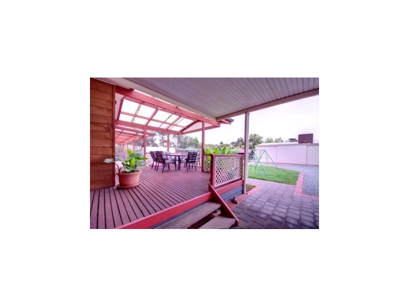 17 Moore Street, Blyth SA 5462