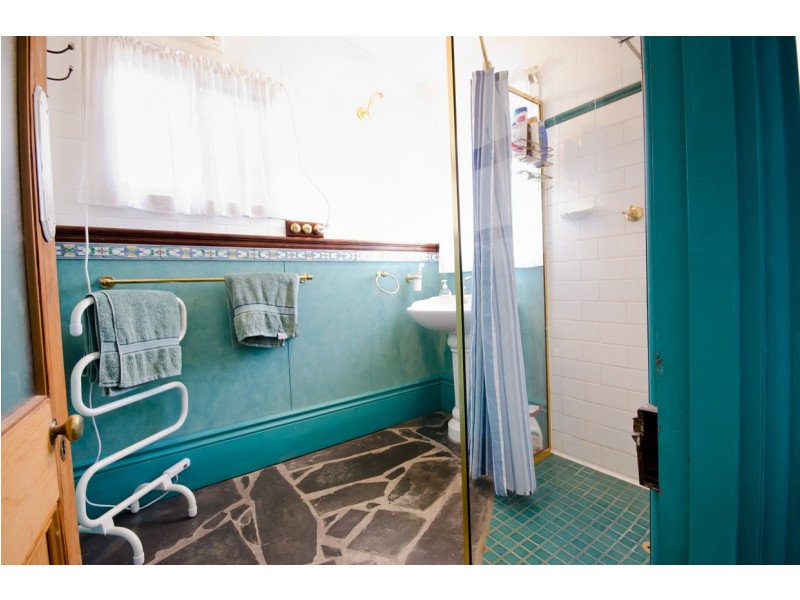 19 Queen Street, Burra SA 5417