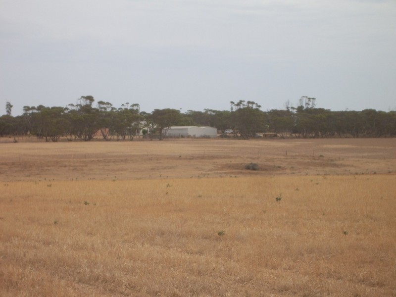 - Angle Road, Brownlow Via, Eudunda SA 5374