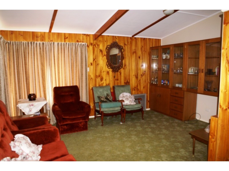 1 Burney St, Blyth SA 5462