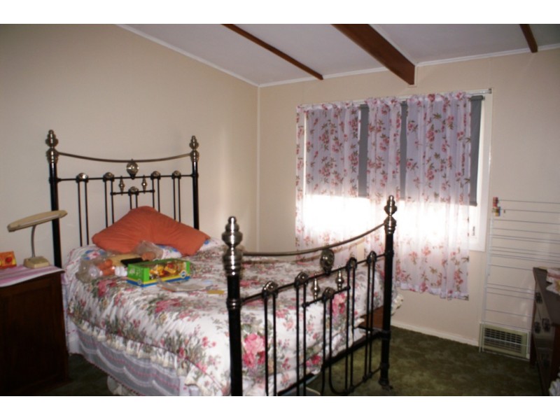 1 Burney St, Blyth SA 5462