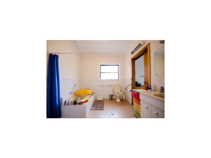 9 South Street, Auburn SA 5451