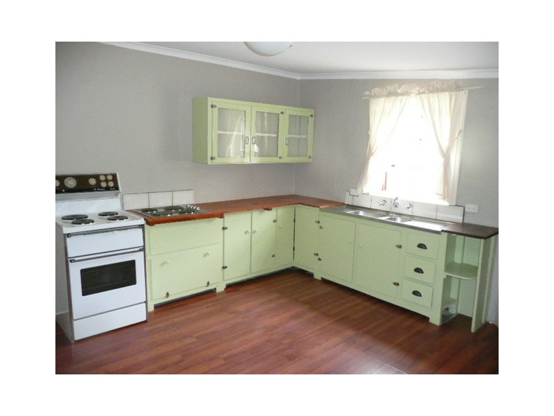 15 Quarry Street, Burra SA 5417