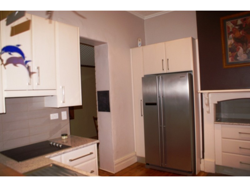 20 THAMES STREET, Burra SA 5417