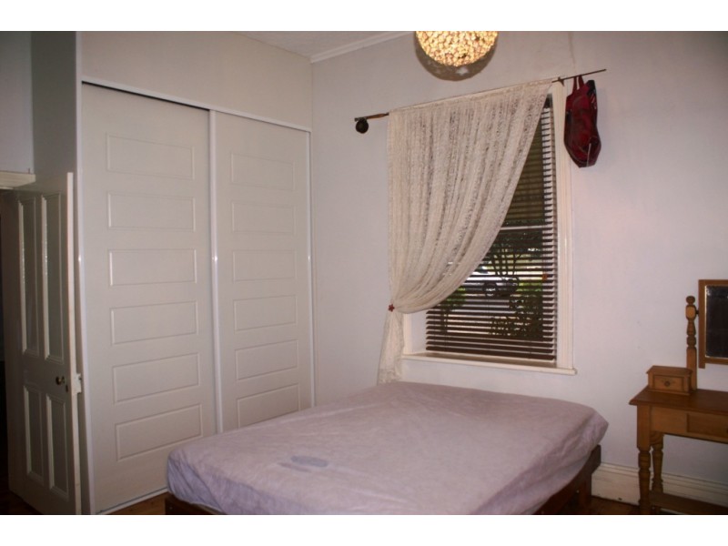 20 THAMES STREET, Burra SA 5417