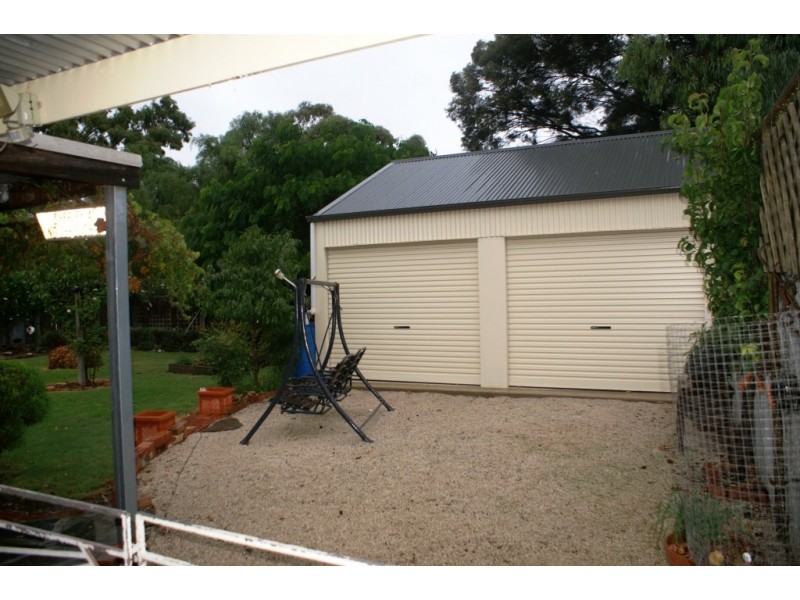 20 THAMES STREET, Burra SA 5417