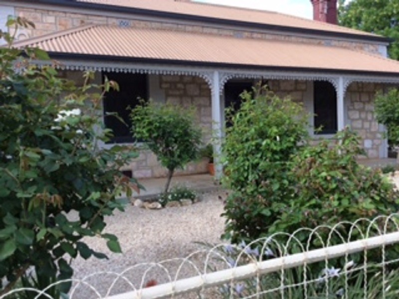 10 Masters Street, Riverton SA 5412