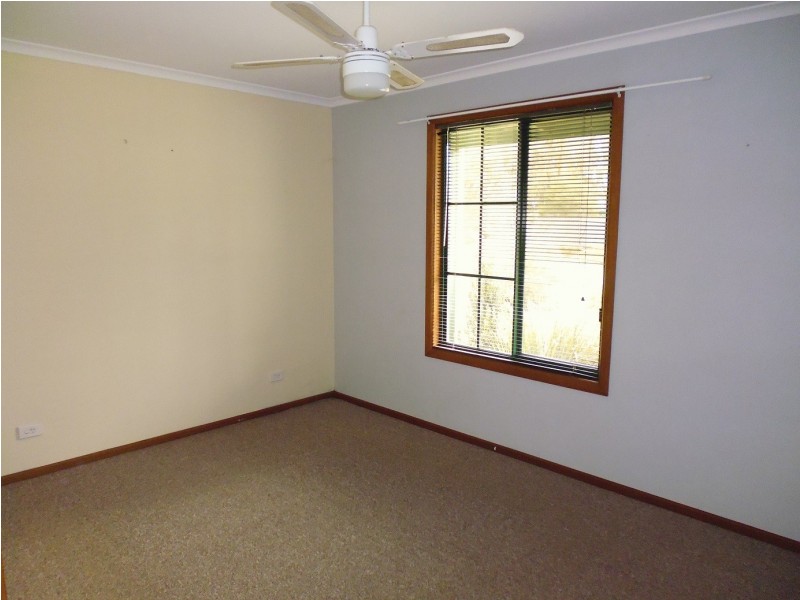 26 Blyth Road, Clare SA 5453