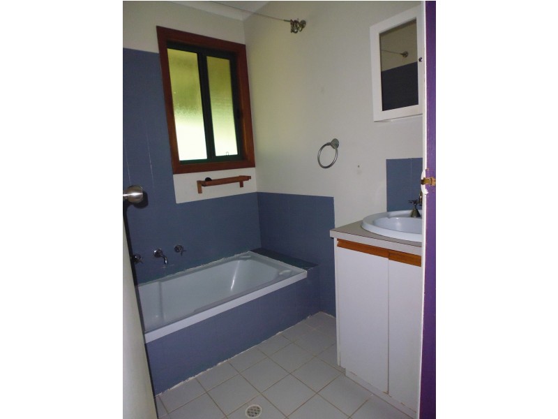 26 Blyth Road, Clare SA 5453