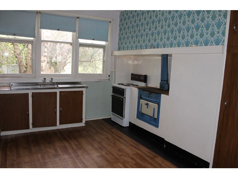 121 Main North Road, Clare SA 5453