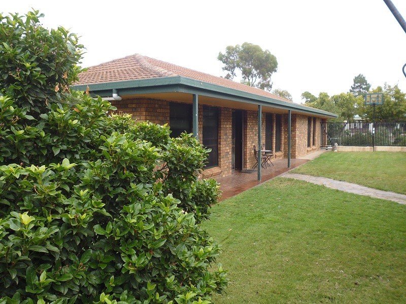 2 Paradise Street, Burra SA 5417