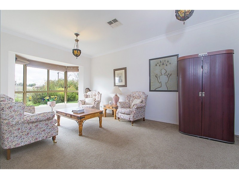 9 Bleechmore Street, Auburn SA 5451