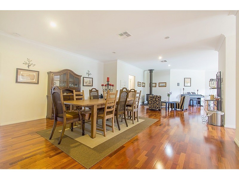 9 Bleechmore Street, Auburn SA 5451