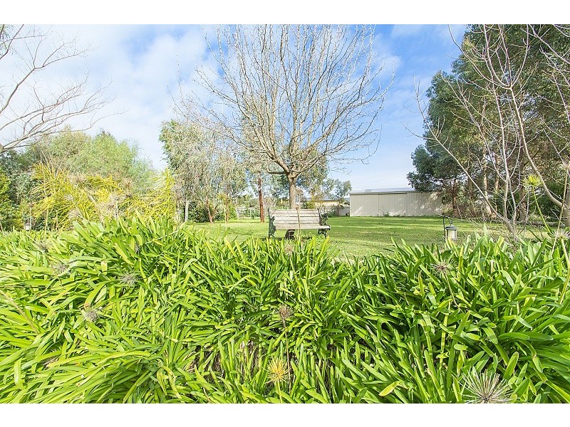 9 Bleechmore Street, Auburn SA 5451