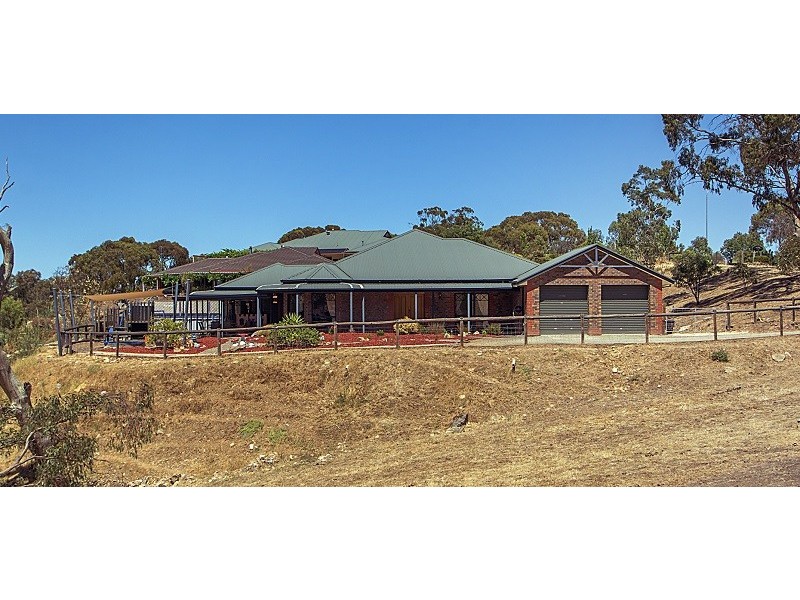 39 Jarman Crescent, Clare SA 5453