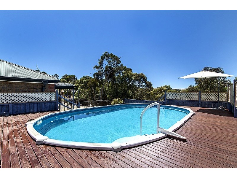 39 Jarman Crescent, Clare SA 5453