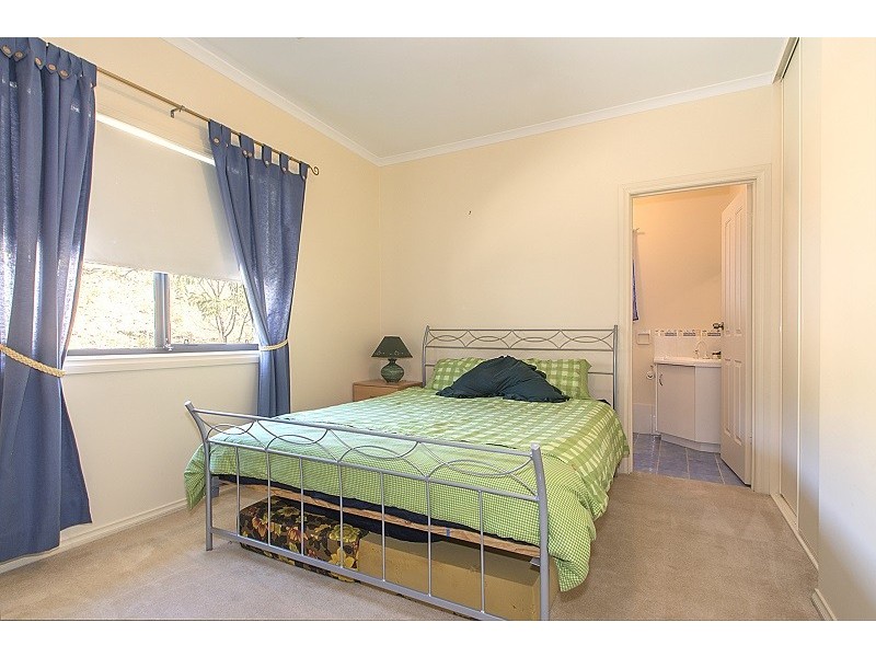 39 Jarman Crescent, Clare SA 5453