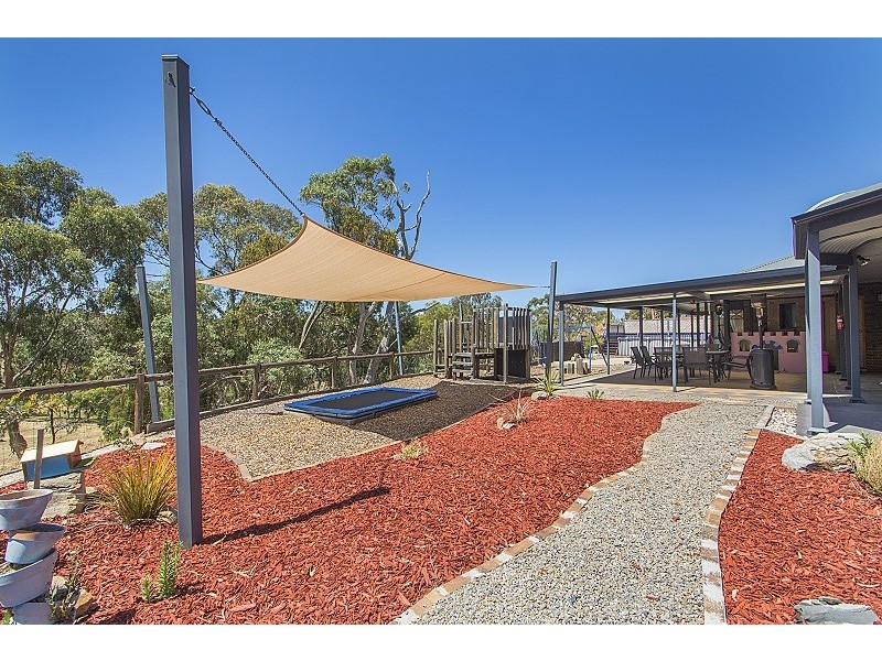 39 Jarman Crescent, Clare SA 5453