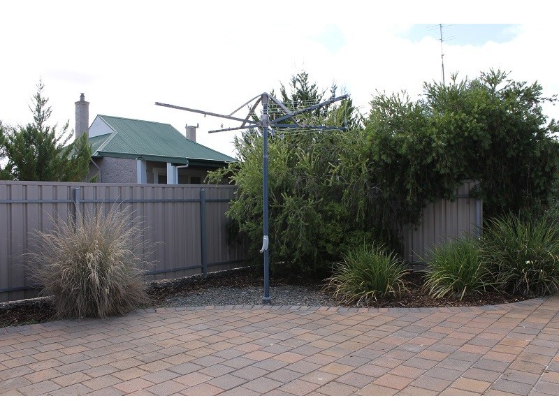 2/8 Beare Street, Clare SA 5453