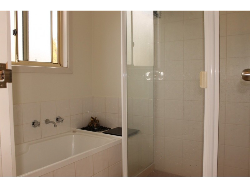 12 Kelly Street, Clare SA 5453