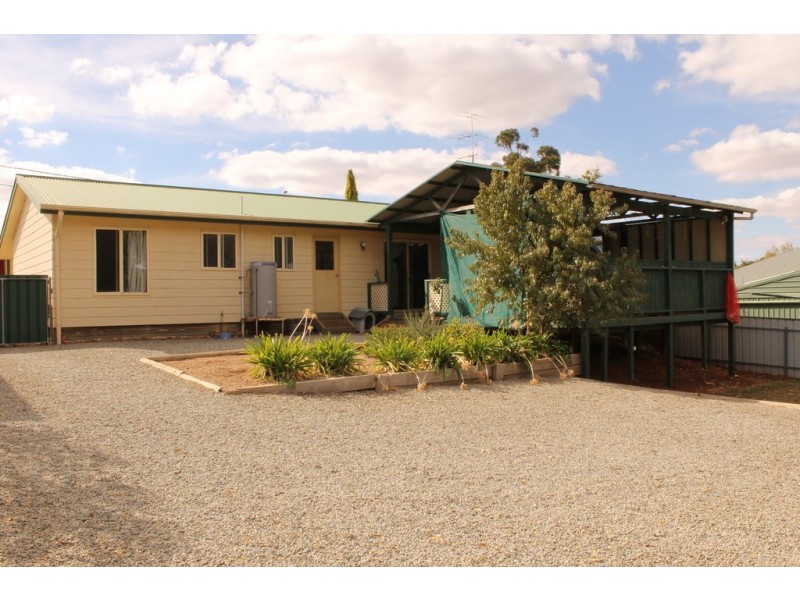 12 Kelly Street, Clare SA 5453