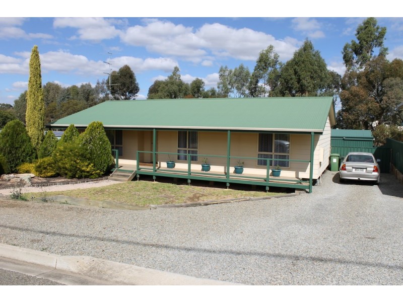 12 Kelly Street, Clare SA 5453