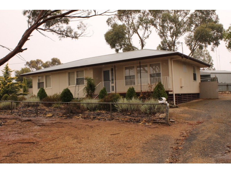 9 Smelts Road, Burra SA 5417