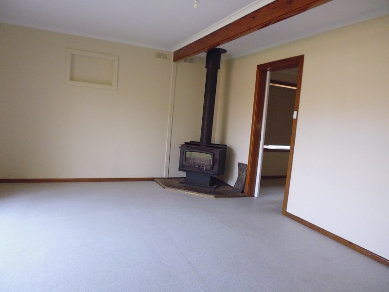 12 Wien Smith Ave, Clare SA 5453