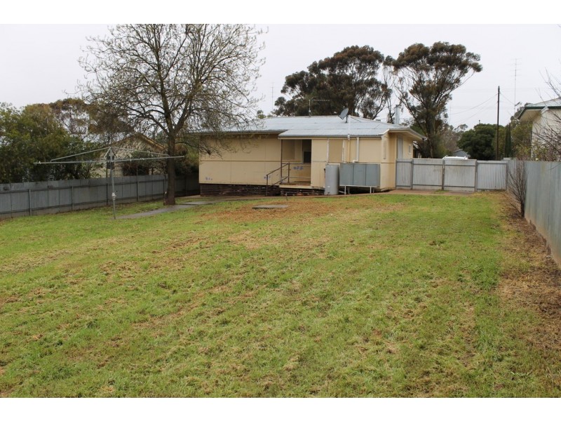 16 Melrose Avenue, Clare SA 5453