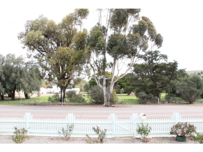 5 Smelts Road, Burra SA 5417