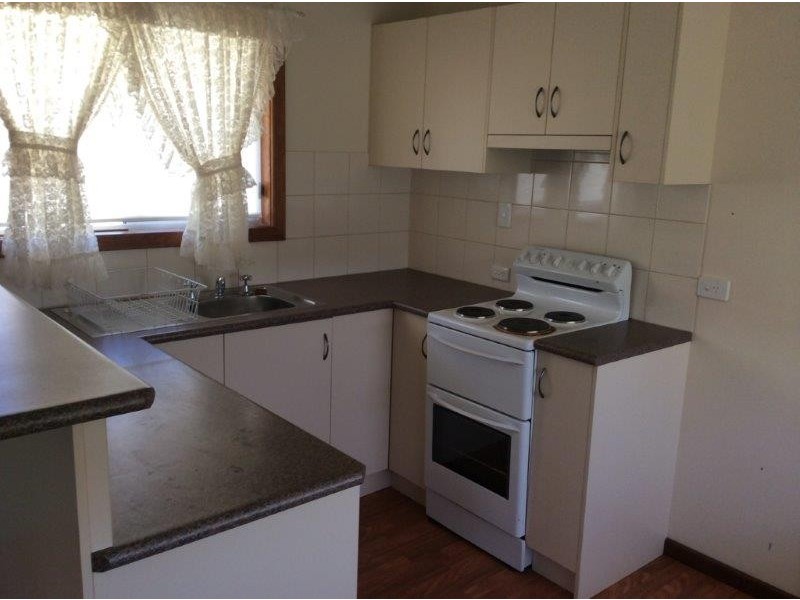 62 Blyth Road, Clare SA 5453