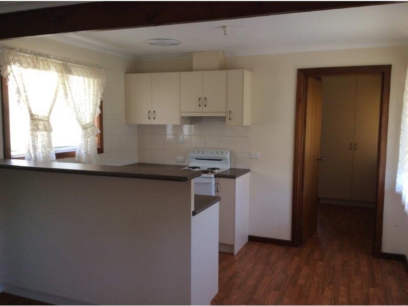 62 Blyth Road, Clare SA 5453